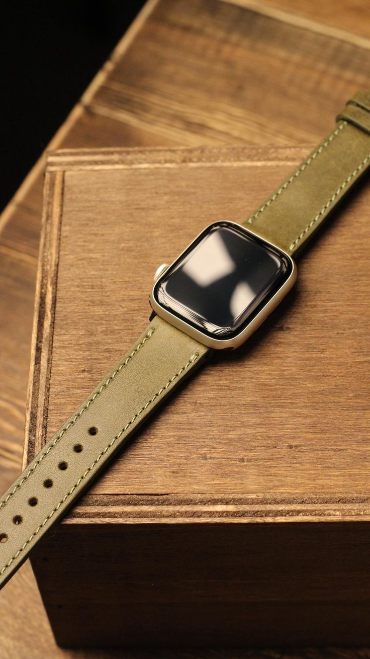 -Made of genuine calfskin, the Apple Watch strap provides durable use. -You can use leather watch straps that reflect Apple design comfortably for many years. -Apple Watch Band 38, 40, 41, 42, 44, 45, 49 mm -You can personalize your products. -Stainless steel Apple Watch adapter -Stainless steel watch buckle      Compatibility:  - Compatible for Apple Watch Ultra and Series 9, 8, 7, SE, 6, 5, 4, 3, 2. Apple Watch Leather Band, Apple Watch Leather, Bracelet Apple Watch, Leather Watch Band, Apple Design, Apple Watch Bands Leather, Watch Ultra, Bracelet Cuir, Watch Straps