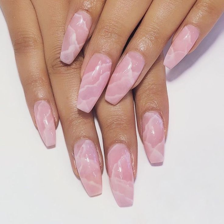 Marble Acrylic Nails, Rose Quartz Nails, Jade Nails, Marble Nail Designs, Quartz Nail, Marble Cake, Pink Nail, Pink Acrylic Nails, Marble Nails