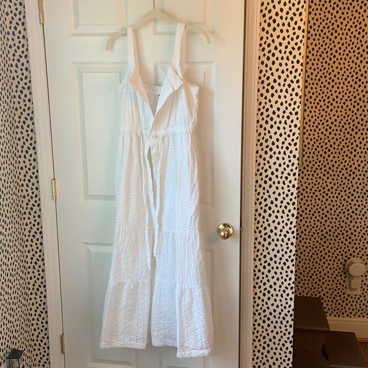 Drawstring/Tie Waist And Buttons Top To Almost Bottom. Never Worn But No Tags. White Vacation Dresses With Tie Fastening, White Tie Fastening Dress For Day Out, White Dresses With Tie Fastening For Day Out, Spring Maxi Dress With Tie Fastening For Brunch, Casual Gap Maxi Dress, Gap Casual Maxi Dress, Spring Dresses With Drawstring Tie For Daywear, Gap Maxi Length Spring Dresses, Gap Maxi Dresses For Spring