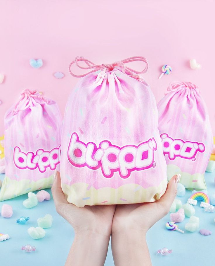 💥 2024 Fukubukuro Lucky Bags Are Here! 💥 Fukubukuro Mystery Bags are a Japanese New Year's tradition. 🎇 They're packed with random items and sold at a substantial discount! Blippo Surprise Bags are back and filled with cute & practical kawaii things! 😍✨ #blippo #luckybag #surprisebag #fukubukuro #cutegift #kawaii Plushies Kawaii, Pink Snacks, Japanese Candy Snacks, Kawaii Items, Mystery Bags, Japanese New Year, New Years Traditions, Random Items, Japanese Candy