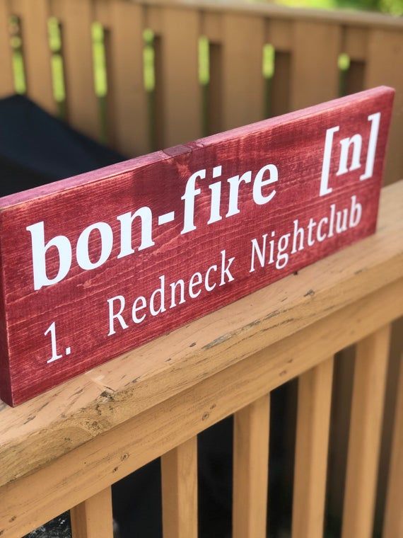 Bonfire Sign l Campfire Sign l Redneck Bonfire Sign l Wooden | Etsy Campfire Area, Funny Camping Signs, Patio Signs, Funny Camping, Camping Signs, Camping Humor, Pallet Signs, Good Ole, Cricut Projects Vinyl