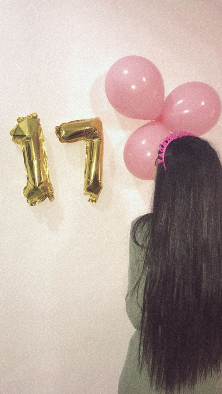 Birthday صور عيد ميلاد 17 Best Friend Birthday Outfit Ideas, Hello 17 Birthday To Me, Happy Birthday 17 Girl, 17 Birthday Aesthetic, Hello 17 Birthday, Happy Birthday 17, Its My 17th Birthday, Hello 17, 17 Doğum Günü