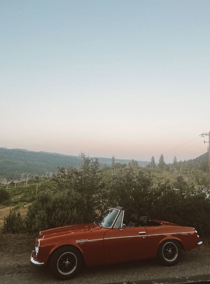 VINTAGE CARS Lana Del Rey 1950s Aesthetic, Vintage Roadtrip Aesthetic, Vintage Lana Del Rey Aesthetic, Americana Aesthetic Lana Del Rey, Americana Vintage Aesthetic, America Aesthetic Vintage, Vintage Americana Wallpaper Iphone, Vintage Americana Aesthetic Wallpaper, Lana Del Rey Americana Aesthetic