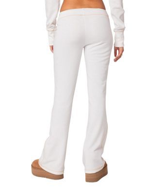 Edikted Alexia Low Rise Sweatpants White Full-length Sporty Bottoms, White Full Length Sporty Bottoms, White Full-length Pants For Winter, White Full-length Winter Pants, White Full Length Pants For Winter, Winter White Stretch Pants, White Full-length Pants For Fall, White Full Length Pants For Fall, White Full Length Fall Pants