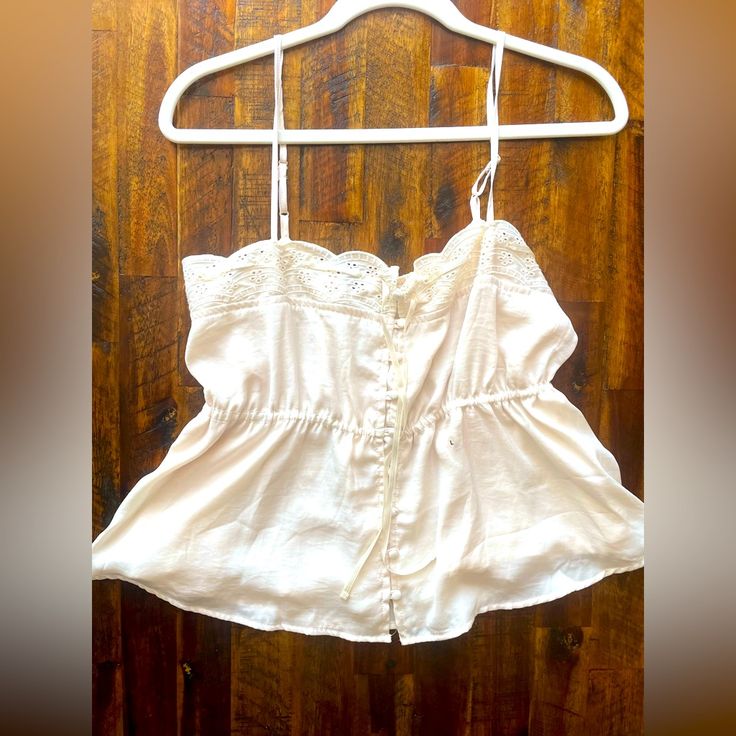 American Eagle Babydoll Blouse, Cream White , Brand New Never Worn, Size L Cute Sleeveless Blouse For Day Out, Cute Cotton Tops With Lace Trim, Beige Cami Top For Daywear, Cute Tops For Daywear, Fitted Cream Cute Tops, Cute Fitted Cream Tops, Cotton Camisole Blouse For Daywear, Cute White Camisole Top, Beige Camisole Top For Daywear