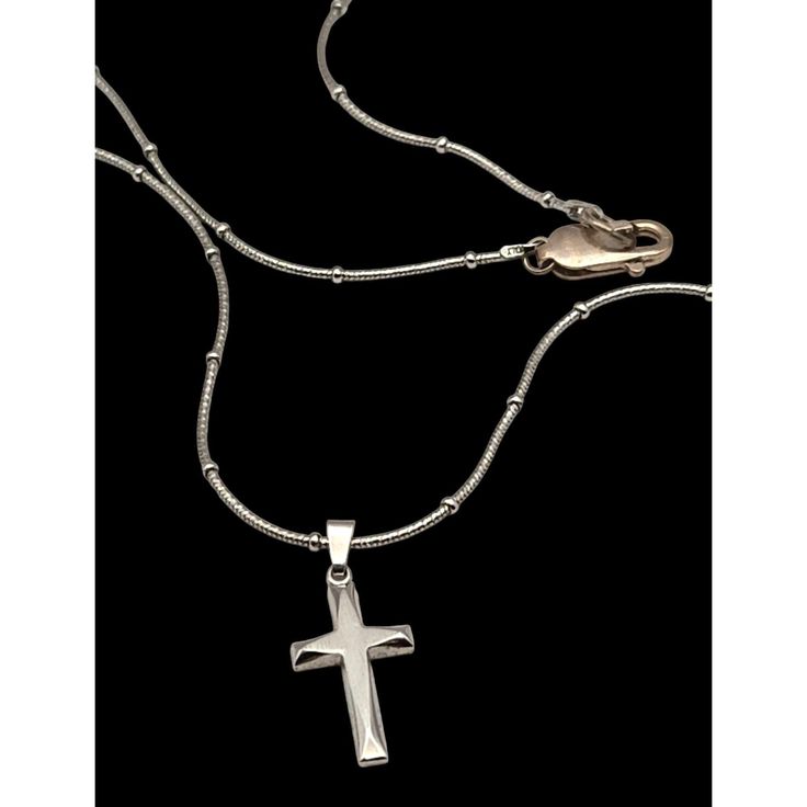 Elegant sterling silver necklace featuring a minimalist cross pendant. Ideal for everyday wear or as a thoughtful gift. * Sterling silver construction * 22-inch chain length * Lobster clasp closure * Minimalist cross pendant design Features: * Made in Italy Size: Womens 11 " Necklace w/ Pendant Condition: Pre-Owned Good Nice Estate Condition / As Found Vintage Cross Pendant Necklace in Sterling Silver Marked: Italy 925 Cross Measurement: 1 " x 1/2 " A lovely Example Of Your Faith Classic Everyday Cross Necklace, Classic Everyday Cross Pendant Necklace, Everyday Silver Cross Pendant Necklace, Everyday Classic Cross Pendant Necklace, Minimalist Sterling Silver Cross Pendant Necklace, Silver Crucifix Cross Necklace For Everyday, Everyday Sterling Silver Crucifix Necklace, Minimalist White Gold Cross Necklace, Minimalist Silver Cross Necklace