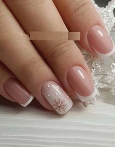 Pink Nail Polish Designs, Unghie Sfumate, Rose Nail Art, Square Nail Designs, French Manicure Nails, Christmas Gel Nails, Short Square Nails, French Nail Art, Pink Nail Art