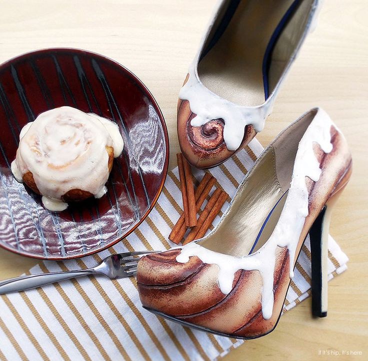 Sweet treats for your feet are custom made wearable confections from Shoe Bakery. Dessert-inspired heels, wedges, flats and wedding shoes you'll hunger for. Cake Shoes, Red Velvet Heels, Foodie Wedding, Couture Heels, Shoe Cookies, Custom Heels, Cool Kicks, Fantastic Shoes, Velvet Heels