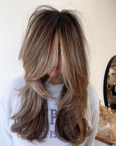 Rambut Brunette, Hair Affair, Hair Color And Cut, Hair Today, Great Hair, Layered Hair, Hair Dos, Gorgeous Hair, Balayage Hair