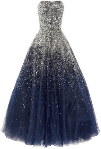 If outer space, shiny colors and stars are among your favorites, then consider this fantastic themed for your fiesta: a Galaxy themed Quinceanera! Navy Prom Dresses, 파티 드레스, Floor Length Prom Dresses, Skirt Maxi, Tulle Gown, Ball Gowns Prom, Emo Scene, Prom Dresses Ball Gown, Women Party