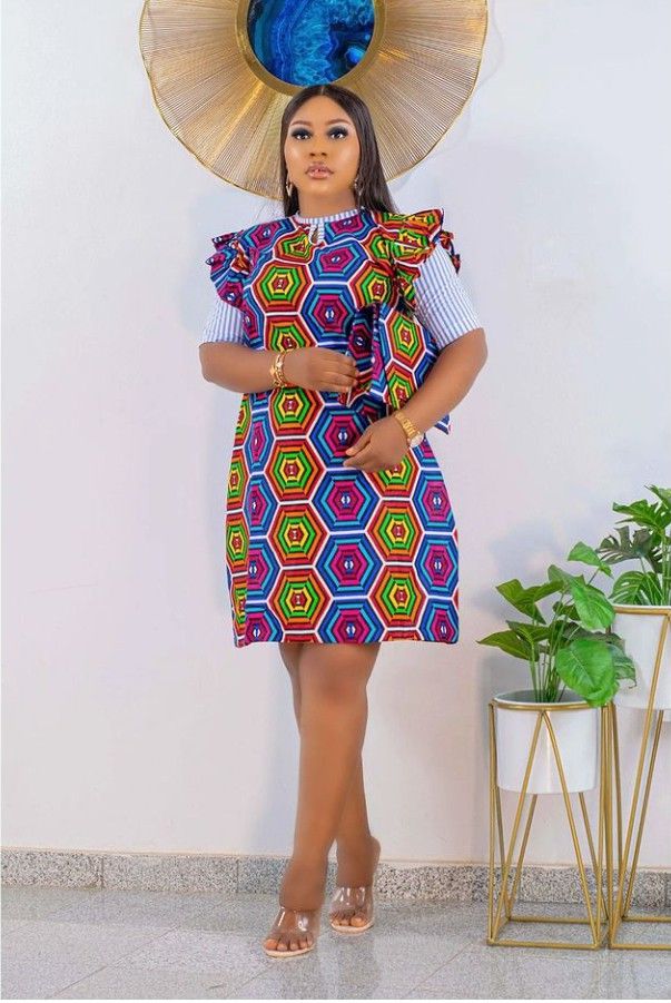 Free Gown Styles For Ladies, Simple Free Gown Styles, Simple Short Ankara Dresses, Simple Ankara Gown Styles, Simple Ankara Gowns, Free Gown, Gown Styles For Ladies, Shift Dress Styles, Stylish Naija