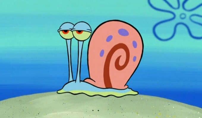 an image of a snail with two eyes on it's back and one eye open