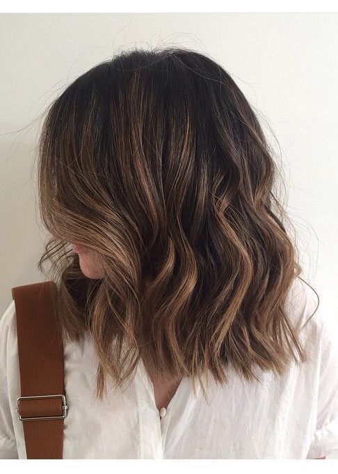 Short Hair Partial Highlights, Natural Brunette, Brown Hair Inspo, Short Brown Hair, School Hair, Brunette Balayage Hair, Brown Hair Balayage, Short Hair Balayage, Balayage Brunette