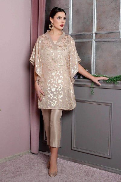 Gharara Saree, Ladies Suit, Luxury Pret, Kaftan Designs, Emmanuelle Alt, Ritu Kumar, Pakistani Dresses Casual, Pakistani Fashion Party Wear, Solange Knowles