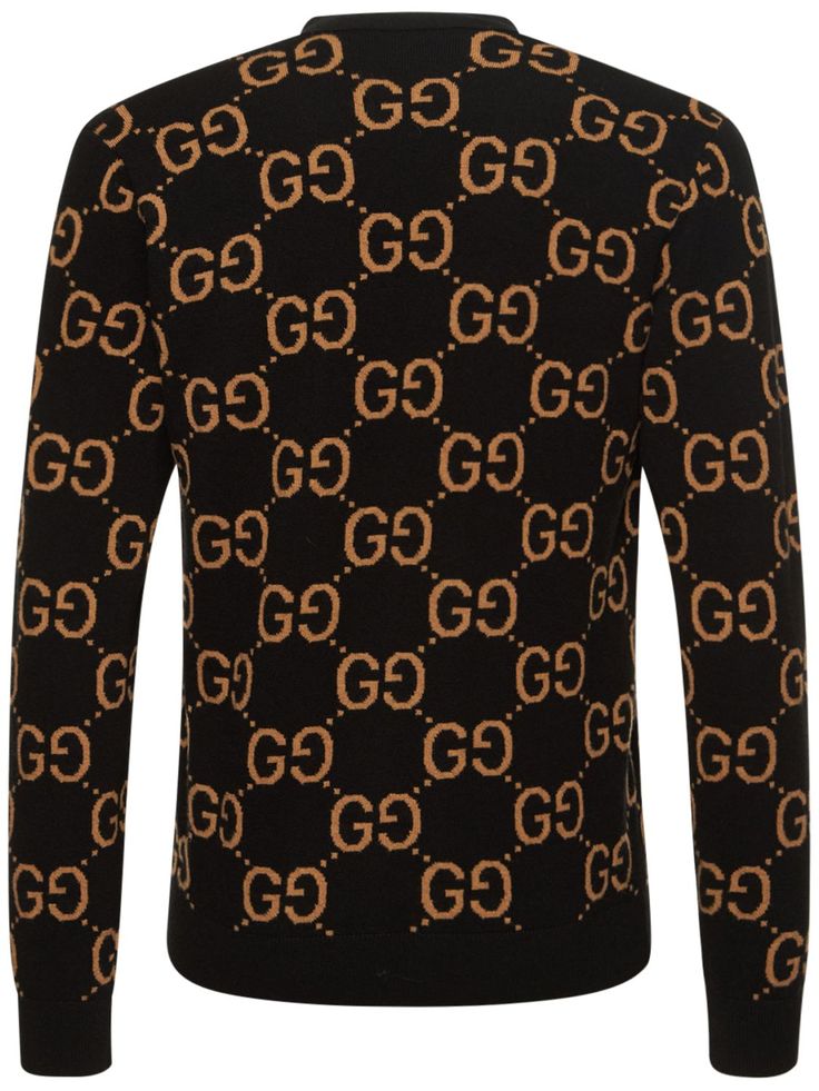 Gucci Cosmogonie. Front button closure. Ribbed collar, cuffs and hem. All over pattern placement may vary. Model is wearing a sizeM Gucci Cosmogonie, All Over Pattern, Black Camel, Sport Swimwear, Sports Sweatshirts, Crossbody Messenger Bag, Wool Knit, Sports Brands, Sports Top