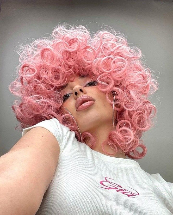 Curly Hair Dye, Curly Pink Hair, Curly Wig With Bangs, Short Curly Wig, Cotton Candy Hair, Dyed Curly Hair, Big Curls, Halloween Wigs, Afro Wigs