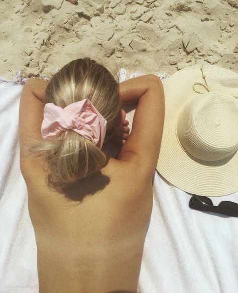 Portret Feminin, Alexis Ren, Pink Aura, Malibu Barbie, Foto Ideas Instagram, Summer Feeling, Oui Oui, Miss Dior, Summer Dream