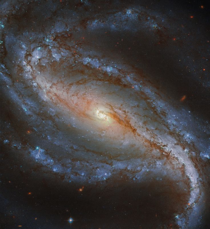 an image of a spiral galaxy in the sky