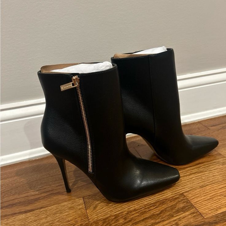 New Gorgeous Jessica Simpson Bootie Chic Ankle-high Heels With Heel Pull Tab, Chic Ankle-high Boots With Heel Pull Tab, Chic Closed Toe Boots With Heel Tab, Chic Closed Toe Boots With Heel Pull Tab, Chic Round Toe Boots With Heel Pull Tab, Chic Heels With Heel Pull Tab And Round Toe, Chic Black Boots With Heel Tab, Elegant Black Boots With Heel Pull Tab, Chic Heeled Boots With Round Toe And Heel Tab