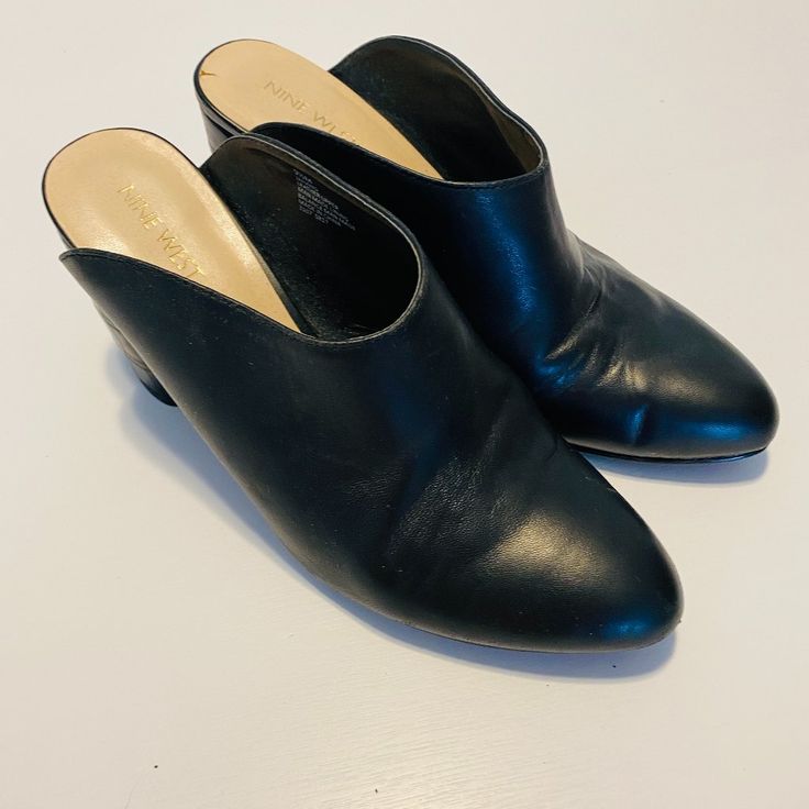 New With No Box No Flaws Smoke And Pet Free Home Modern Black Mules With 4-inch Heel, 4-inch Heel Closed Toe Mules For Office, Office Mules With Stacked Heel And Round Toe, Workwear Mules With Wrapped Heel And Round Toe, Synthetic Mules With 4-inch Heel For Work, Workwear Mules With 4-inch Heel In Synthetic, Workwear Mules With 4-inch Heel In Synthetic Material, Workwear Mules With 4-inch Heel And Synthetic Material, Mules With 4-inch Heel And Round Toe