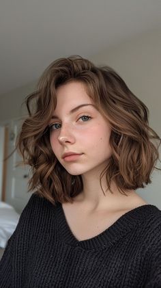 Short Wavy Haircuts, Hair Inspiration Short, Lob Haircut, Haircuts For Medium Hair, Short Hair Haircuts, Style Hair, Trendy Short Hair Styles, Short Bob Hairstyles, Hair Transformation