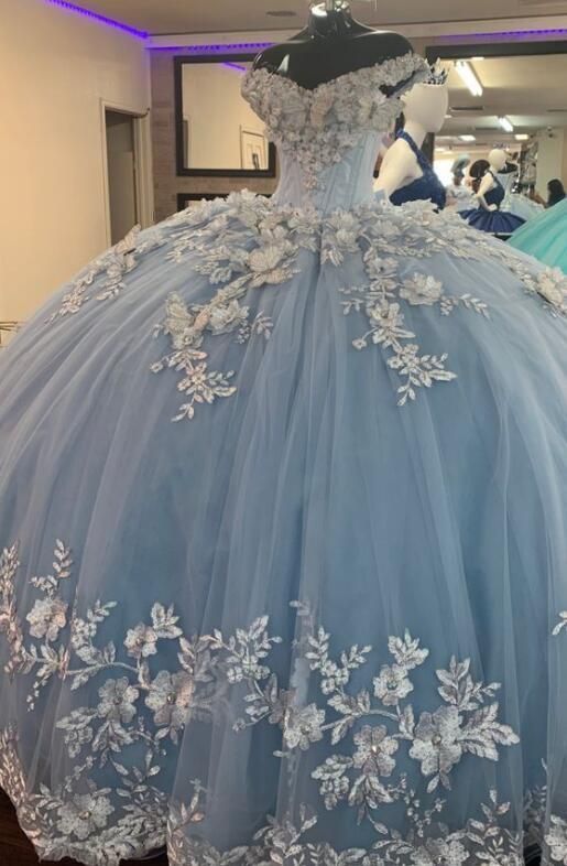 Baby Blue Quinceanera Dresses, Blue Quince Dress, Light Blue Quinceanera Dresses, Baby Blue Quinceanera, Cinderella Quinceanera Themes, Light Blue Quince, Quince Dresses Blue, Xv Dresses, My Quinceanera