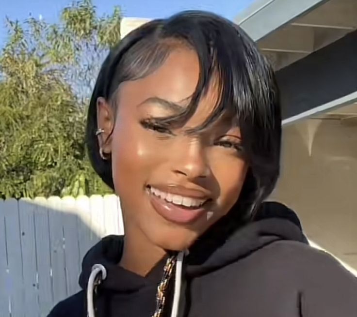 Ryan Destiny Short Hair, Mini Bob Haircut Black Women, Ear Length Bob Black Women, Short Bob For Black Women, Natural Pixie Haircut Black Women, Short Bob Cuts For Black Women, Short Hair Cuts Black Women, Short Bob Round Face, Black Women Short Bob