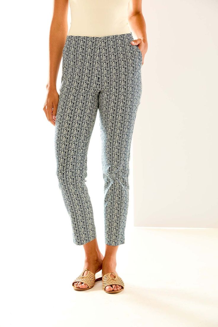 Looking to add another staple pair of pants to your wardrobe? Look no further-the Conway Sutton Pant is the one for you. Featuring a elasticized waist, slash pockets, and back waist darts, this variation of the Sutton Pant is nothing short of flattering. We love to pair this with the matching Conway Top so a timeless and sophisticated look! Pull on fitted pants Elasticized waist Slash pockets Back waist darts Made in USA SC 424-108 Fitted Pants, Pajamas Gift, Black Chevron, Scarf Jewelry, Pair Of Pants, Knit Jacket, Event Dresses, Top Dress, Sales Gifts