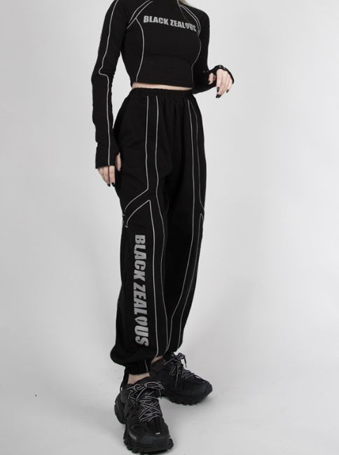 ❤︎Cyberpunk flash logo sporty top❤��︎ Cyberpunk Black, Futuristic Cyberpunk, Loose Sweatpants, Flash Logo, Sweatpants Black, Motorcycle Girl, Design Fabric, Cotton Style, Cyberpunk