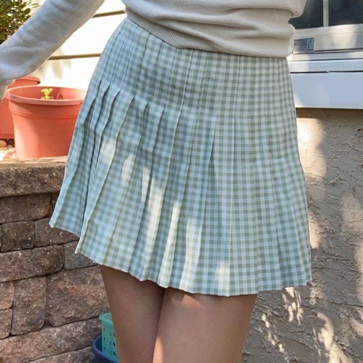 Zara Gingham Skort New!! With Tags!! Fits About A 26-27 Inch Waist So Cute. Very Comfortable! Zipper On The Side (I Am 5’4, 26 Inch Waist, ~122 Pounds) #Gingham #Zara #Skaterskirt #Miniskirt #Skort Sch Zara Denim Skirt, Ruffled Mini Skirt, Box Pleat Skirt, Ruffle Mini Skirt, Button Skirt, Draped Skirt, Zara Skirts, Floral Mini Skirt, Fringe Skirt