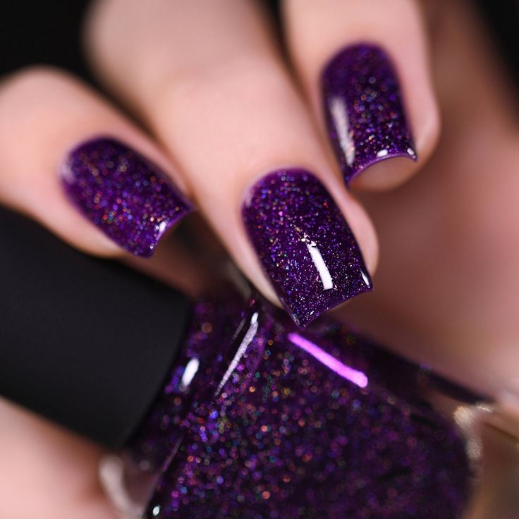 Vanity is a stunningly deep purple holographic with endless depth! Showcasing a significant ratio of holographic micro-flakes, Vanity is balanced with a captivating assortment of vivid copper micro-flakes. Max Coverage in 2-3 Coats Dark Purple Nails, Purple Glitter Nails, Purple Holographic, Purple Nail Designs, Holographic Nail Polish, Purple Nail, Burgundy Nails, Colorful Nail Designs, Holographic Nails