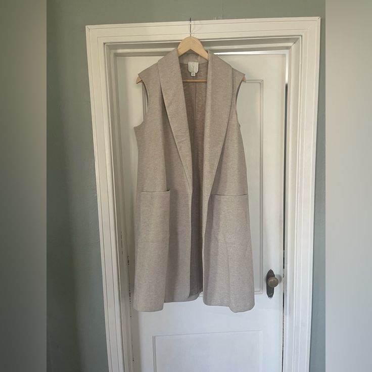 Never Worn Joie Long Vest. 79% Polyester, 11% Acrylic, 10% Viscose Neutral Outerwear For Spring Layering, Beige Fall Vest For Day Out, Spring Layering Neutral Outerwear, Fall Linen Outerwear For Day Out, Sleeveless Linen Outerwear For Fall, Chic Beige Vest For Everyday, Chic Beige Everyday Vest, Chic Everyday Beige Vest, Chic Linen Outerwear For Layering