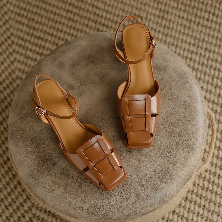 Product information: Toe bracket shape: Tip Color: brown, beige Shoe Upper material: First layer cowhide Size: 34, 35, 36, 37, 38, 39 Style: Simple Heel height: 5cm Packing list: Women's high heels *1 pair Beige Shoes, Mid Heel, Dress Romper, Bosnia And Herzegovina, Womens High Heels, Ethiopia, Look Fashion, Jumpsuits For Women, Women's Shoes