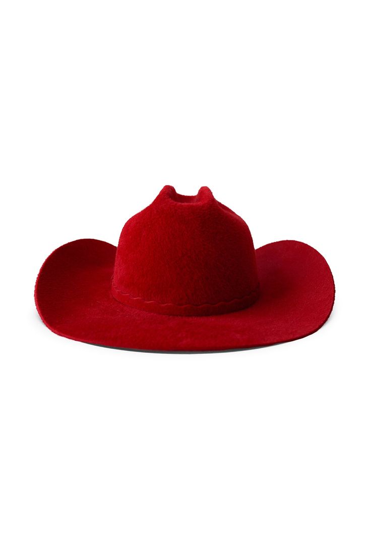 This updated version of our Vision cowboy style features a self-fabric band with a scalloped edge, sealed with a round silver stud. Still made with a center crease, and a flanged brim. Each hat is carefully crafted by hand in our Stockholm studio. Red Western Fedora For Kentucky Derby, Red Hats For Rodeo And Kentucky Derby, Red Fedora With Curved Brim For Rodeo, Red Curved Brim Fedora For Rodeo, Red Western Hat For Western-themed Events, Red Western Hat For Kentucky Derby, Western Red Hat For Country Events, Red Western Felt Hat For Country Events, Fitted Red Western Felt Hat