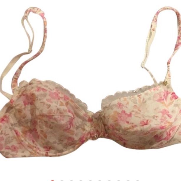 Nina Ricci New With Tag Bra. Elegant Pink Summer Bra, Feminine Summer Bra With Padded Cups, Feminine Floral Print Underwire Bra, Feminine Spring Floral Print Bra, Feminine Spring Bra With Floral Print, Feminine Floral Print Bra For Spring, Spring Feminine Floral Print Bra, Spring Feminine Bra With Floral Print, Feminine Spring Beach Bra