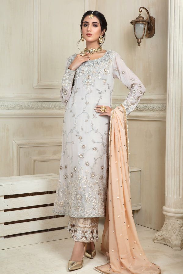 Miray Chiffon Suit, Pakistani Party Wear Dresses, Suit Pakistani, Pakistani Formal Dresses, Designer Outfit, Pakistani Party Wear, Fancy Kurti, Indian Bridal Wear, Pure Chiffon