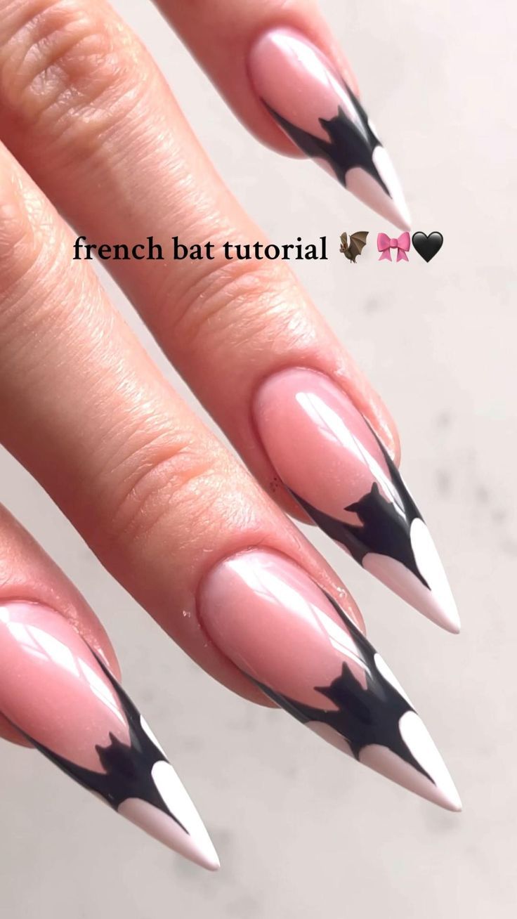 Witchy Nails, Gothic Nails, Goth Nails, Grunge Nails, Nagel Inspo, Halloween Nail Designs, Halloween Nail, Cat Kuku, Halloween Nail Art#LetteringNails #BloodNails #AcrylicNailTips #HalloweenNailForms #WednesdayNails #SminkInspiration Goth Nails Grunge, Nail Cat, Pumpkin Nail Designs, Nails Gothic, Nails Goth, Halloween Nail Art Ideas, Nails Grunge, Pink White Nails, Halloween Nails Diy