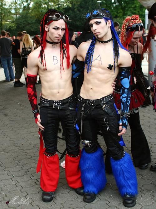 Cyber goth guys #Blue #Red #Dreads Cybergoth Outfits Men, Cybergoth Male, Cybergoth Men, Red Goth Outfits, Prom Outfits Men, Goth Outfits Men, Goth Men, Red Dreads, Cybergoth Fashion