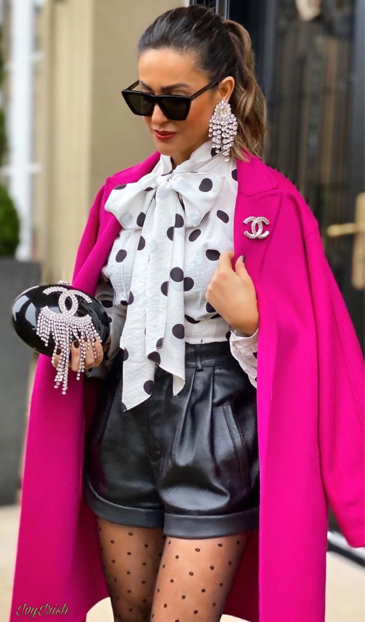 Polka Dot Tights, Pink Coat, Fashion Mistakes, Todays Outfit, Looks Chic, Pink Outfits, Style Mistakes, Fashion Today, Winter Fashion Outfits