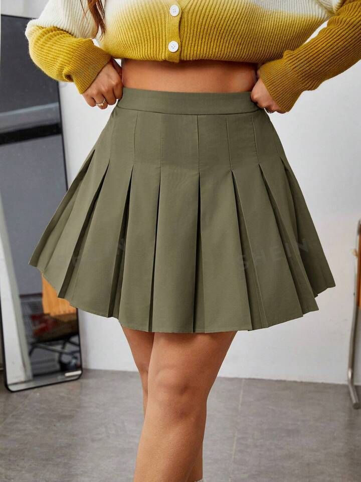 SHEIN EZwear Plus Size Women's Solid Color Short Pleated Skirt | SHEIN USA Easy Skirt Pattern, Pleated Skirt Plus Size, Short Pleated Skirt, Green Pleated Skirt, Pleated Skirt Short, Pleated Shorts, Plus Size Skirts, Pencil Skirts, Color Shorts