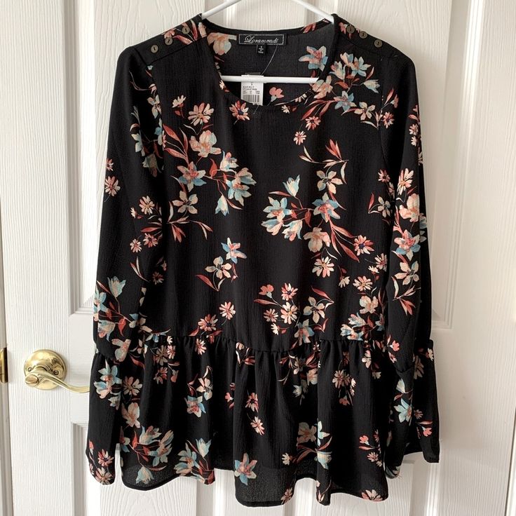 This Top Is So Pretty!! Peplum Style With Slight Bell Sleeves Cute Button Detailing At Shoulders Beautiful All Over Floral Print On Black Background. Boutique Brand & Quality That Comes With It! Promotions Guidelines 10% Off Automatically Applied When You Add 2 Or More Items To A Bundle! One Gift With Every $25+ Order. Two Gifts With Every $100+ Order. Posh Takes A 20% Commission Of Each Sale Made. Kindly Keep This In Mind If Choosing To Make An Offer As I Will Not Counter To Low Offers. No Trad Floral Peplum Top, Peplum Styling, Floral Peplum, Peplum Styles, Boutique Brands, So Pretty, Black Background, Peplum Top, Bell Sleeves