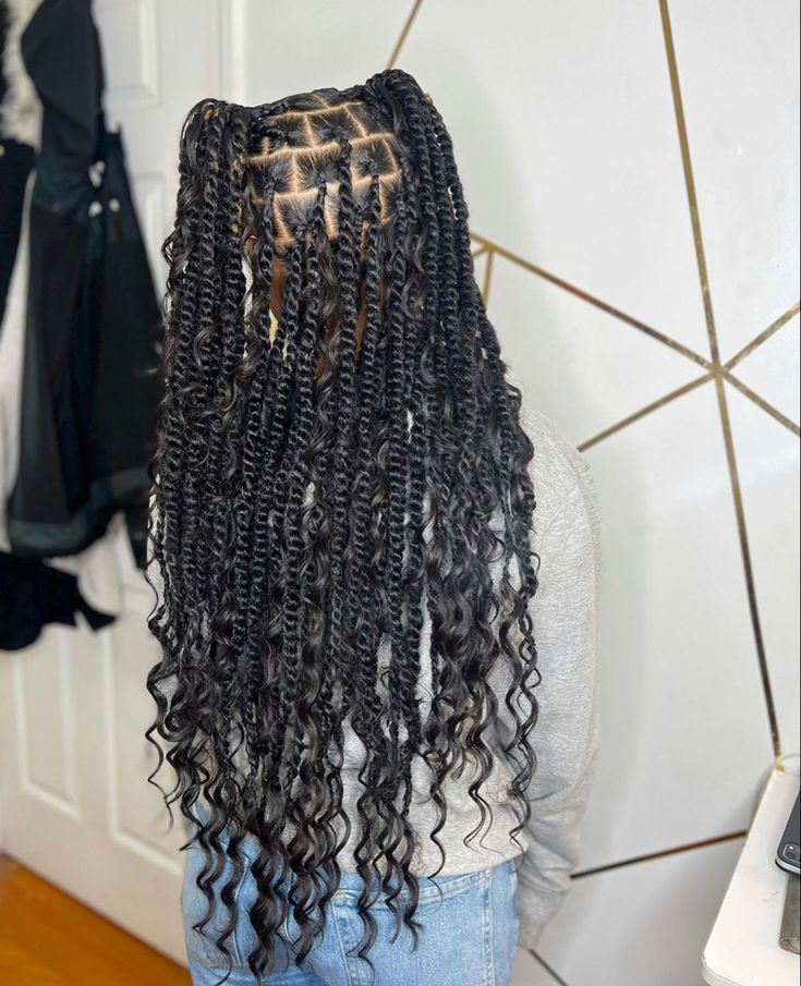 Boho Spring Twist, Passion Twists Hairstyle With Curls, Boho Passion Twists With Curls, Twist Braids With Curls, Passion Twists With Curls, Boho Passion Twists, Passion Twist Hairstyles, Island Twist, Latest Hair Braids