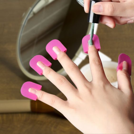 Do you love nail polish but are terrible at applying itYour paint turns out to be uneven and gets out of the nail boundary to ruin your beautiful hands.If you face such difficulties in giving yourself a DIY home manicure, get these nail polish guards to make the task breezy.Attach these guards around your fingernails and paint them with utmost ease and carefulness.What you’ll get:Clean nail polish application: Cover your fingers with these protectors so that your nail polish doesn’t Nail Guards, Tongue Health, Best Nail Polish, Clean Nails, Manicure At Home, Cute Nail Designs, Nail Sizes, Diy Manicure, Nail Paint