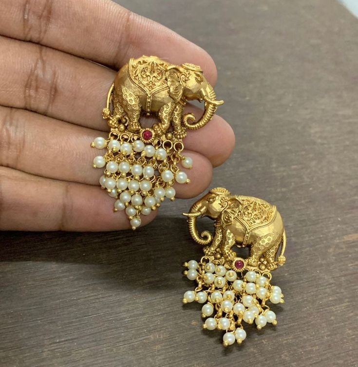 Elephant Jewelry Indian, Elephant Shape, Saree Jewellery, Stud Earrings Unique, Festival Earrings, Gold Elephant, Elephant Earrings, Follow My Page, Gold Jewellery Design Necklaces