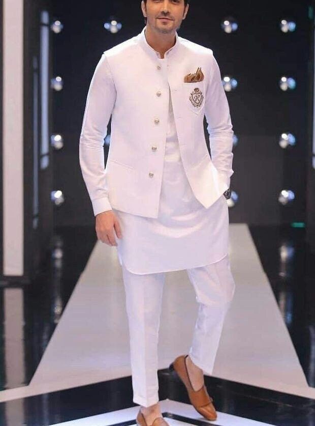 This is a Classy white Nehru cut jacket  by Goldenfashionstore /crafted from high quality fabric and imported materials. Our products are handcrafted by experienced tailors who make sure the that the stitching is precise, lining is proper and the overall product is sturdy enough to not go out of shape for more than a few years. Also all our products have extra margins in their length, sleeves, sides so it's easily alterable if your size changes after some time. To see more available colours and Vest For Men Wedding, Fingers Mehndi Designs, Fingers Mehndi, Indian Wedding Suits Men, Indian Wedding Clothes For Men, Waistcoat Designs, Sherwani For Men Wedding, Wedding Kurta, Boys Kurta Design