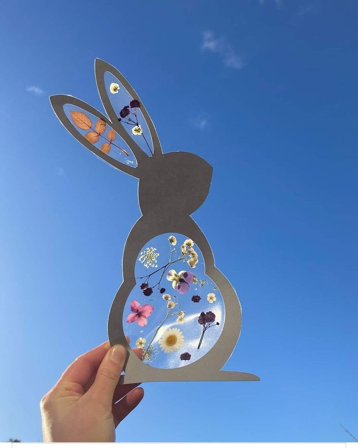 Easter Crafts Nursery, Bunny Suncatcher, Bunny Activities, Nature Crafts For Kids, Easter Kindergarten, Bunny Craft, Easter Craft Ideas, Easy Art For Kids, Easter Preschool