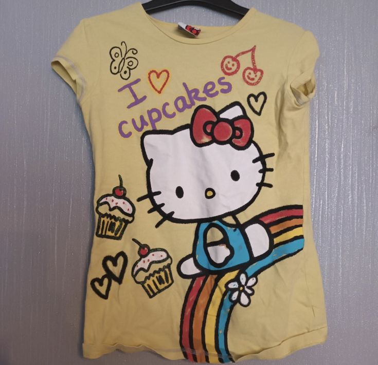 Childhood Outfits, Childish Clothing, Childish Clothes, Cotton Hello Kitty Fun Tops, 2000s Toddler Outfits, 2000s Kid Clothes, 2000s Kids Clothes, Bebe Shirt 2000s, Playful Hello Kitty Summer T-shirt