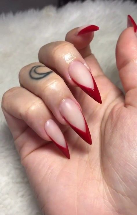 Red Pointy French Tip Nails, Stilleto Nails French Tip Red, Stilleto Red Nails Designs, Flesh Tone Nails, Red Pointy Nails Design, Vampire Stiletto Nails, French Tip Stilleto Nail, Classy Goth Nails, Red French Stiletto Nails