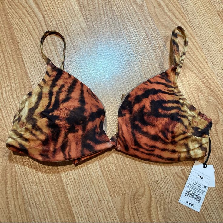 Nwt Shade And Shore Branded Bikini Top, Size 34d. Has Underwire, Adjustable Straps And Ties At Back For A More Custom Fit. Removable Bra Insert Cups. Tiger Pattern Print. 33 B263 Orange Swimwear With Built-in Bra For Summer, Orange Triangle Top Swimwear With Built-in Bra, Summer Vacation Push-up Swimwear, Orange Triangle Top Swimwear, Bra Friendly, Orange Triangle Top Swimwear Bra-friendly, Orange Bra-friendly Triangle Top Swimwear, Orange Seamless Swimwear For Sunbathing, Seamless Orange Swimwear For Sunbathing, Orange Underwire Swimwear For Beachwear