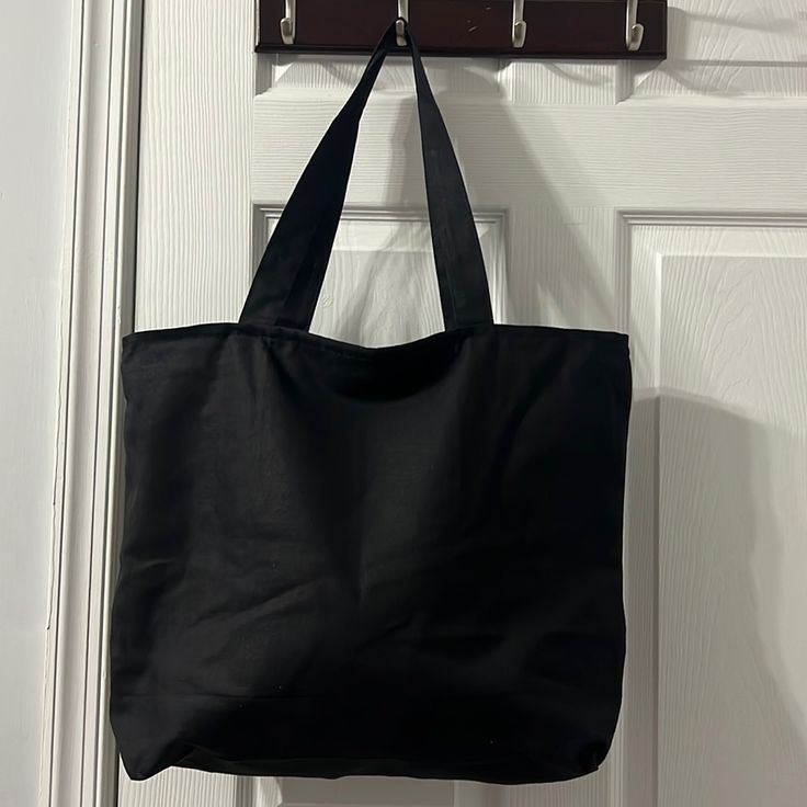 - New Without Tag! - Big Compartment - Material: 100% Cotton - Color: Black - Zipper Closure - 100% Brand New! Reusable Grocery Bags, Black Bag, Black Tote Bag, Large Tote, Grocery Bag, Womens Tote Bags, Zipper, Women Shopping, Color